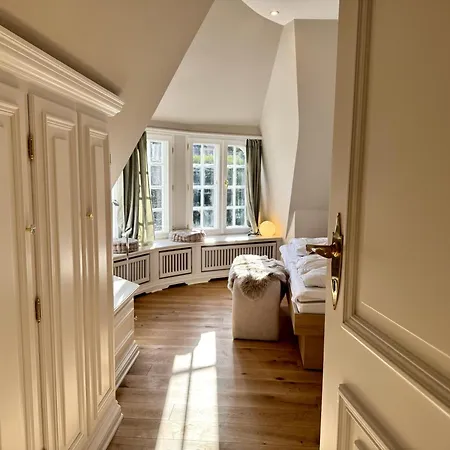 Haus Kliff *
