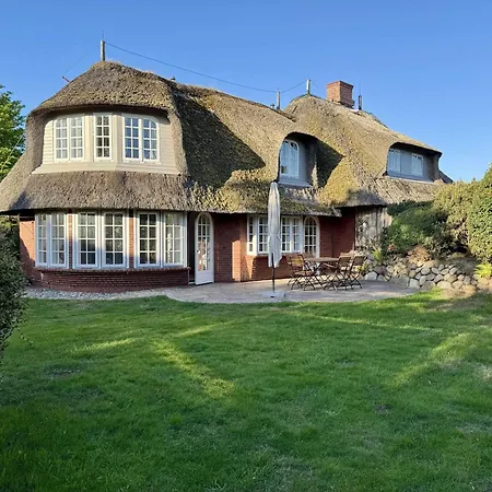 Haus Kliff *